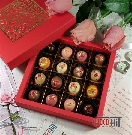 Набор конфет ассорти 16шт с ягодами и орехами - фото 71296