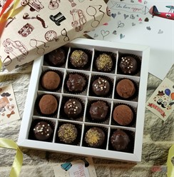 Набор шоколадных конфет &quot;Исключительный&quot; 16 трюфелей